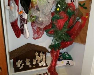 Great decorating pieces.