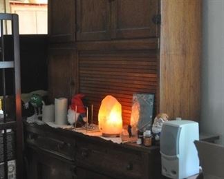 Dining storage hutch. A beautiful antique. Has original flour sifter inside. $400