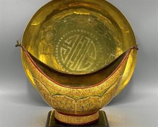 BoatShaped Bowl with Round Serving Platter