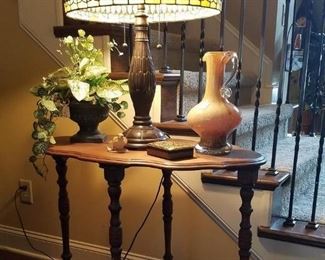 Accent table and Tiffany style lamp