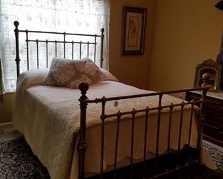 Vintage brass full size bed