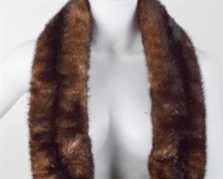 47	Vintage Soft Brown MINK Collar / Velveteen Lined	Vintage Soft Brown Mink Detachable Collar Brown Velveteen Lined - ( minor repair -sewing ) 2 Crocheted Covered Clip Fastener Measures 38" long - approx. 4" wide

