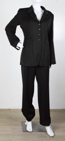 144	Vertigo - Paris Dark Coca Pant Suit	Vertigo - Paris Dark Coca Pant Suit Four Vertigo Button Front Closure - Two Pockets Blazer - SIZE L Pants - SIZE 10 / FR 42 Made in France - Poly - Rayon - Spandex
