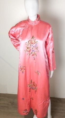 178	Antique Silk Korean Pink Hand Embroidered Robe	Antique Silk Korean Pink Hand Embroidered Robe One of a Kind - Stunning Colors No Labeling - No Tags - Custom made (approximately. measurements women's small )
