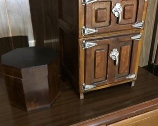 Cool Ice Bucket and Octagonal Cigar Humidor