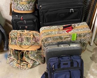 Vintage Samsonite Embroidered Luggage Set