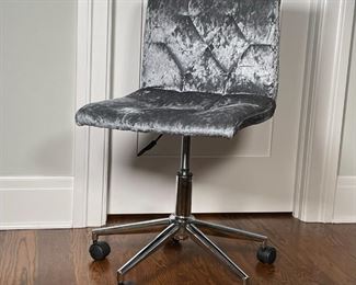 SWIVEL OFFICE CHAIR | Shiny grey crushed velvet upholstery, on five wheels, adjustable height; h. 33 x 18 x 18 in. 