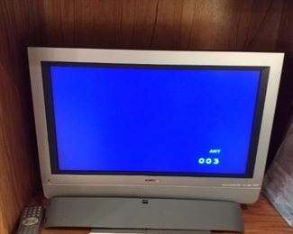 27" Toshiba TV with DVD Player and remote
