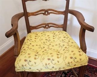 Ribbonback dining chair