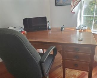 Desk & chair