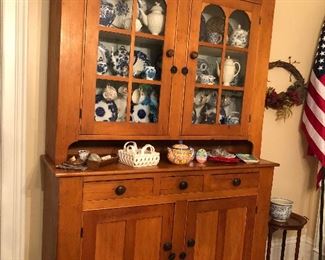 Hutch, Flow Blue, Glassware