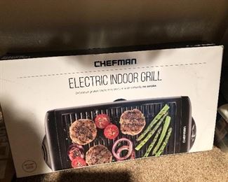 Electric indoor grill
