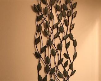 Metal leaf wall decor