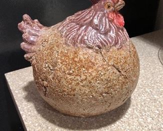 Pottery chicken 