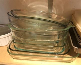 Pyrex bakeware