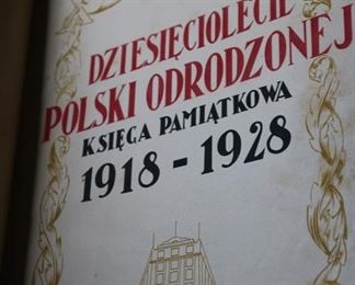 A Decade of Poland Reborn 1918-1928 This amazing Book written in Polish and printed in Poland is 15 1/2in long, 12 in wide and 2 in thick. It weighs approx. 15 lbs. It has a copywright of 1929. The cover is mauve colored with decoration and the Polish flag. It is rich in photoraphs and documents in its 1207 pages, It indexes physical, geographical, authorities and public institutions. Binding is mostly intact but a bit loose in spots. Some of the first pages have creases. there is minor tattering. Overall good condition for it's age. It comes in a large cover box (shows signs of age) which has preserved it well over the years. I try to represent the condition of my items as accurately as possible.