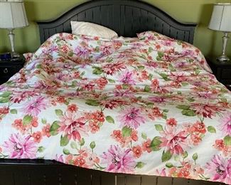 King bed, nightstands, lamps

Mattress is NOT for sale. 