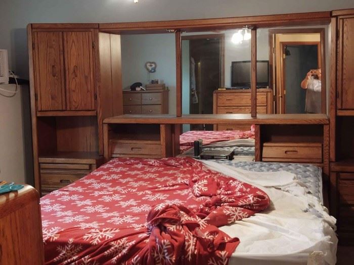 King waterbed frame special mattress good condition very heavy 