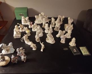 Snowbabies figurines