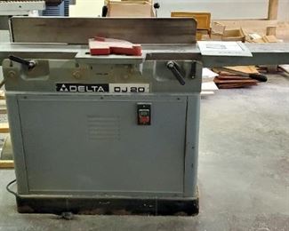 Delta DJ-20 Electric Jointer, Model 37350, 38" x 77" x 18", Single Phase, 230 Volt