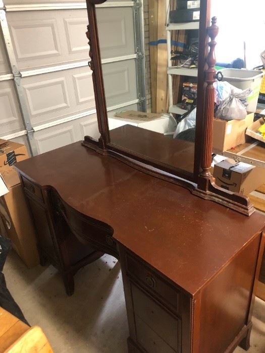 001 Drawer Vanity Dresser