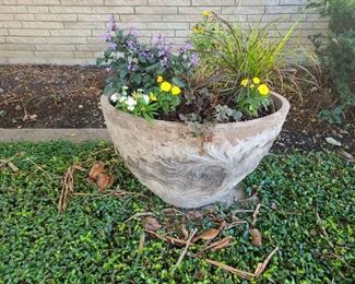 007 Large Heavy Cement Planter