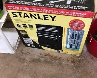 010 Stanley Tool Chest With 68pc Socket Set