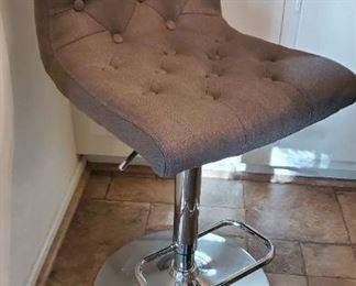 AdjustableHeight Tweed Stool