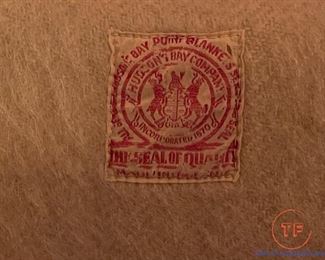 HUDSON BAY 4 Point Blanket