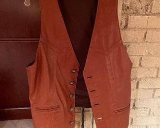 Great Divide-Empire Co
Leather Vest with Sterling Silver Indian Head and Buffalo Head buttons