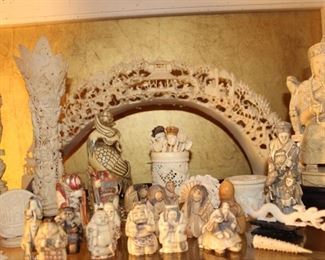 Carved Japanese Netsukes, Bird, Dragon, King and Queen and Sea Ivory Bridge with Building and Trees, Covered Carved Dresser Trinket Boxes