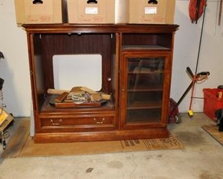 Display Cabinet Stemware