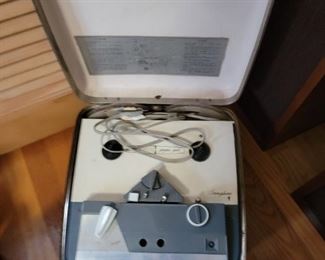 Stereophonic Tape Player