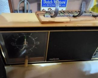 Realtone Clock Radio