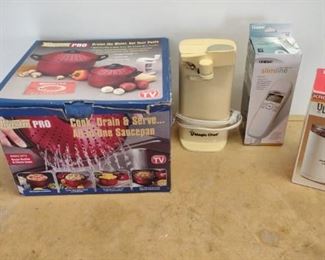 Kitchen Gadgets Lot
