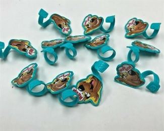 https://www.ebay.com/itm/115046523688	JX018 DOZEN SCOOBY DOO CUPCAKE RING TOPPERS BIRTHDAY PARTY FAVOR		BIN	 $9.99 
