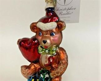 https://www.ebay.com/itm/125060387255	TU1028 CHRISTMAS ORNAMENT HEARTFELT JOY BEAR 2003 BY CHRISTOPHER RADKO		 BIN 	 $49.99 
