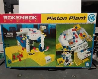 https://www.ebay.com/itm/125062368525	HS3039 VINTAGE ROKENBOK SYSTEM PISTON PLANT #03720 IN BOX		Auction
