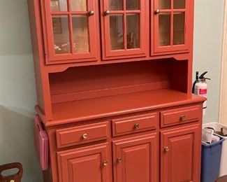 Dining Hutch/China Cabinet