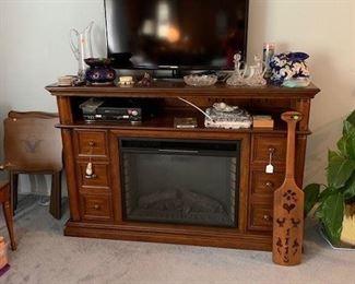 Cherry case electric FIREPLACE. Samsung TV.