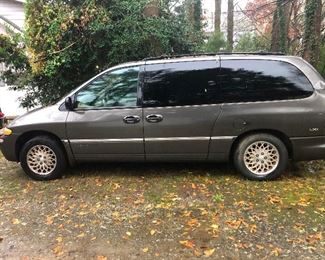 Owner says it  runs but needs battery. There is a steering wheel leak as well. 