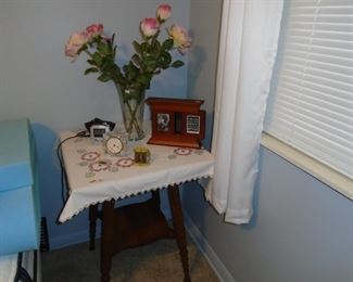 parlor table