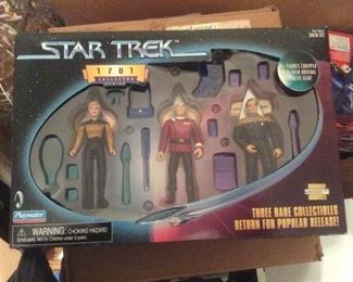 SEALED, MINT NIB, NOS - STAR TREK Playmates 1701 Collector Series Boxed Set 1998 