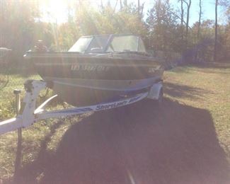 1993 17' LUND Tyee 1750 GranSport Inboard/Outboard Skiing & Fishing Boat & Trailer.  Owner has TITLE !
