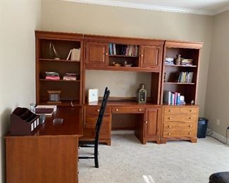 Huge Stanley Furniture wood executive desk with return. Can be separated into multiple desks and shelving units. 