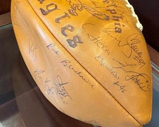 1981 Philadelphia Eagles autographed football