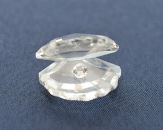 Swarovsky Crystal Pearl in Shell