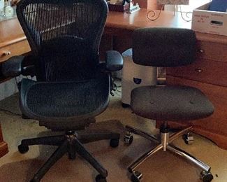 Desk chairs on wheels