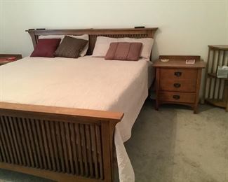 Stickley king bed and end tables