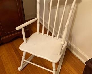 21 Doll rocking chaair